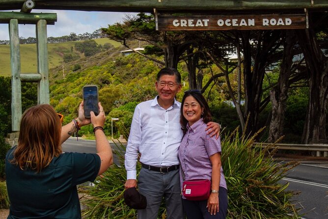 3 Day Combo: Great Ocean Road, Penguin Parade and FREE City Tour - The Twelve Apostles, Gibsons Steps, and Loch Ard Gorge