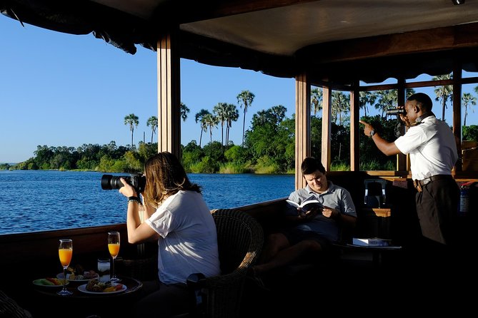 Birdwatching Cruise in Zambezi River with Breakfast - How the cruise compares with a sunset outing