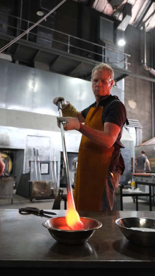 Canberra Glassblowing Experience: Make Your Own Bird - How the 20-Minute Session Works
