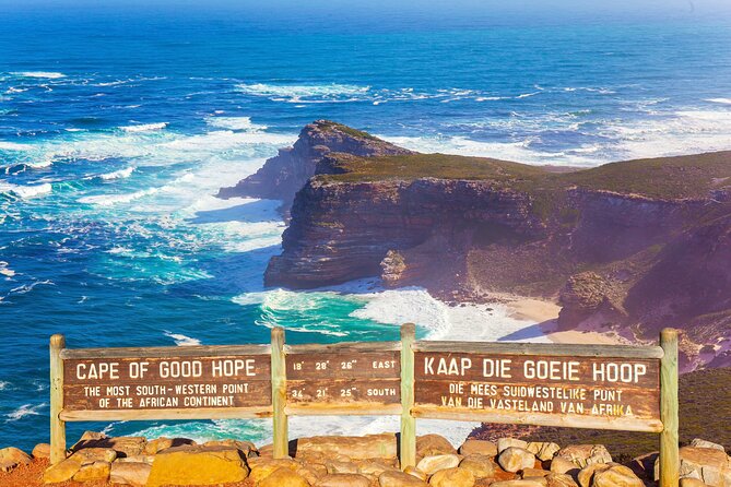 Cape Peninsula Private Tour with entrance fees to Cape of Good Hope and Penguins - Boulders Beach Puts You Near African Penguins
