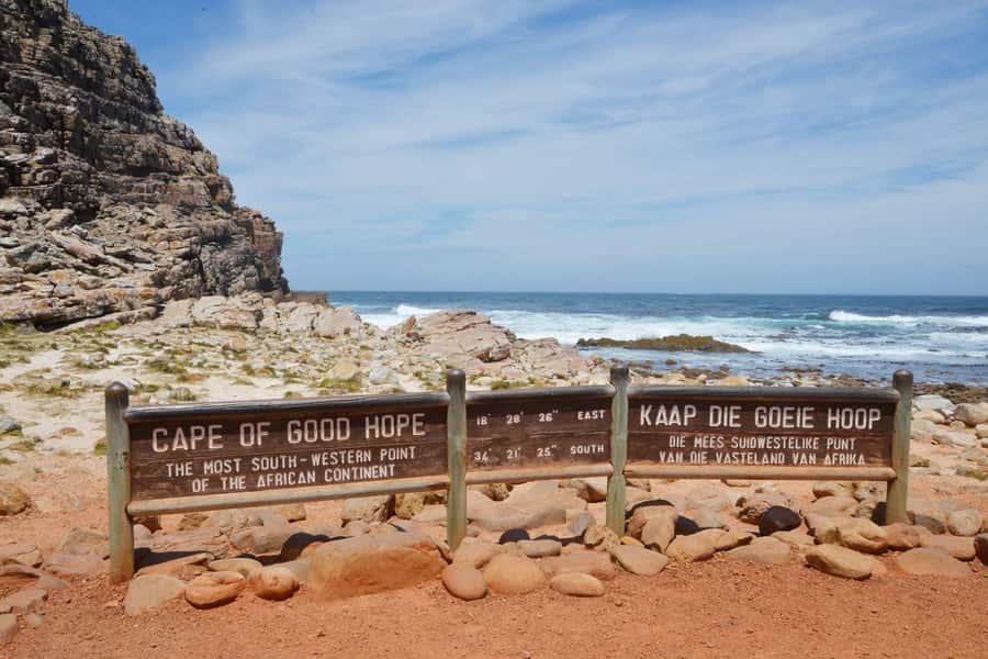 Cape Town: Cape Point and Penguin Colony Full Day Tour - Clifton and Camps Bay: an easy start beside the Atlantic