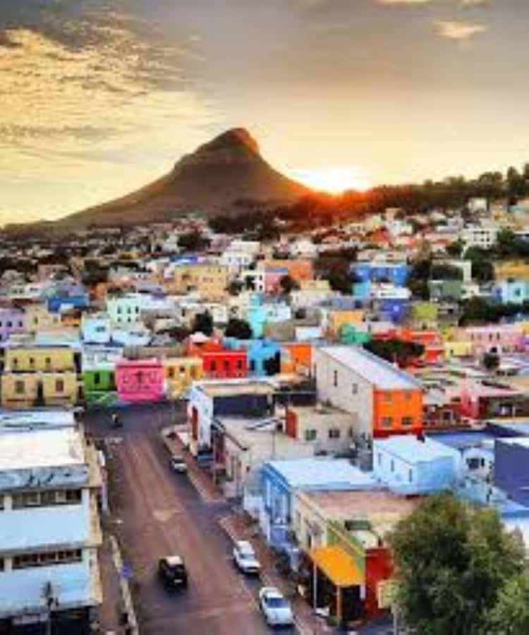Cape Town: Full-Day Cape Peninsula Tour & Penguin Beach - Atlantic beaches, Hout Bay, and the optional Seal Island boat