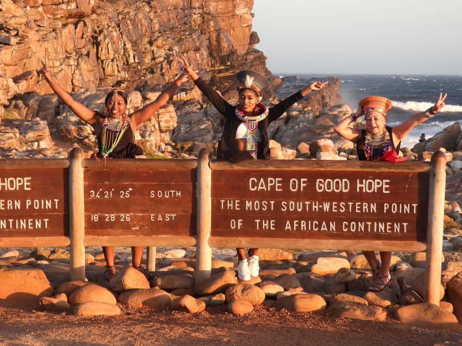Cape Town: Full-Day Kirstenbosch, Bo-Kaap, and Penguins Tour - Cape Town’s center, Bo-Kaap, and Kirstenbosch