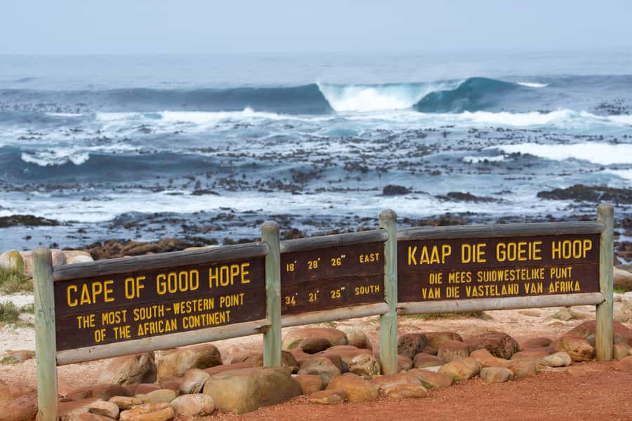 Cape Town: Table Mountain, Cape Point, and Penguins Tour - Chapman’s Peak Drive: the scenic road between the major stops