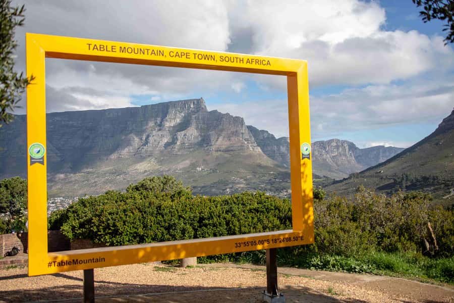 Cape Town: Table Mountain, Cape Point, and Penguins Tour - New Cape Point Lighthouse: views from the end of the peninsula