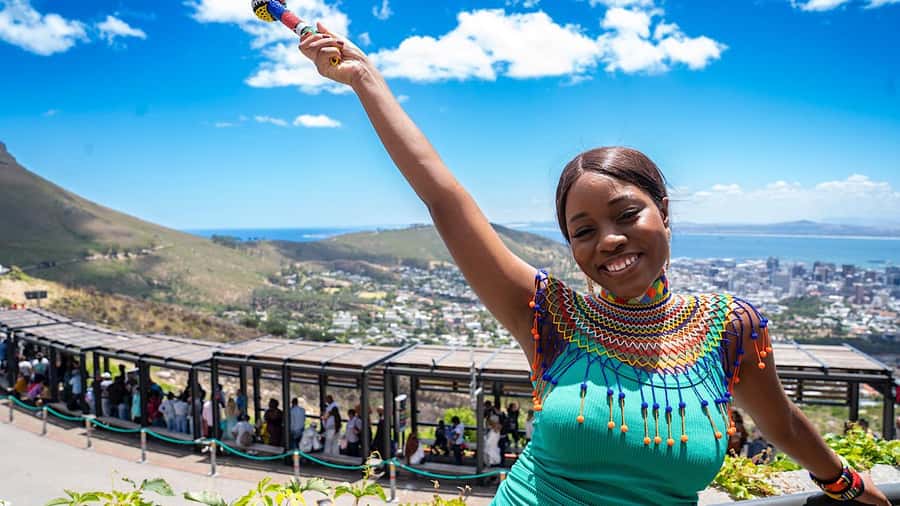 Cape Town: Table Mountain, Penguins & Cape Point Shared Tour - Bo-Kaap brings color and culture near the start