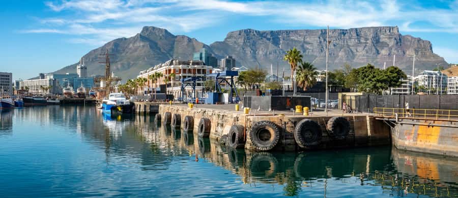 Cape Town Tour: Table Mountain, Penguins & Cape Point+Pickup - Boulders Beach and the African penguins