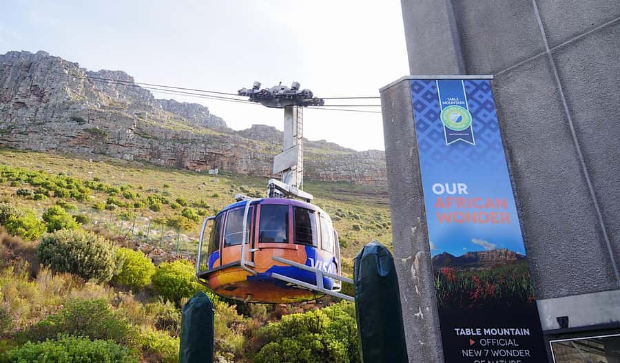 Cape Town Tour: Table Mountain, Penguins & Cape Point+Pickup - Bo-Kaap gives you a quick city introduction