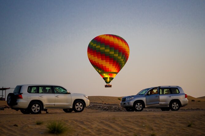 Dubai Hot Air Balloon Ride with Breakfast, Falconry & Camel Ride - Breakfast in a Bedouin-style setting