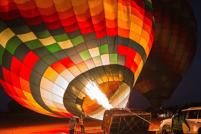 Dubai Hot Air Balloon Ride with Breakfast, Falconry & Camel Ride - The balloon launch is part of the show