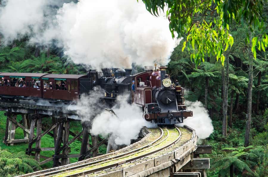 From Melbourne: Puffing Billy and Penguin Parade Combo Tour - Emerald Lake gives you time to slow down