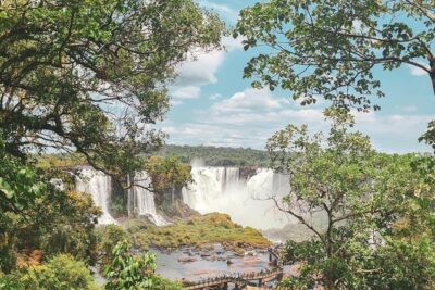 Full Tour to Brazilian Falls + Bird Park !