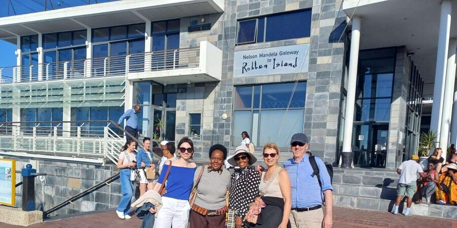 Kirstenbosch Garden, Bo-Kaap-Penguins & Cape Peninsula Tour - Muizenberg and St James Beach on False Bay