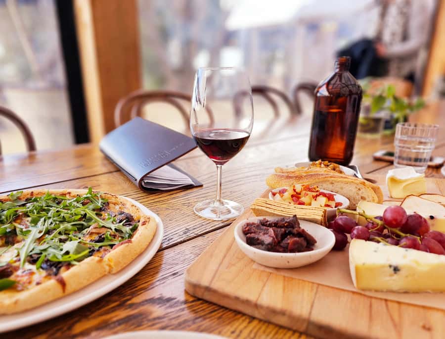 Melbourne: Boutique Phillip Island Wine, Dine & Penguin Tour - Flynns Beach and the island’s wild side