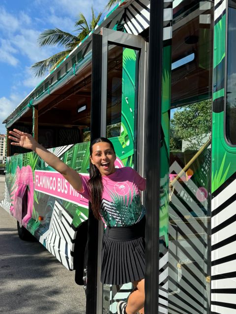 Miami Bus Tour Flamingo Open Air Trolley Bus Tours City Tour - Freedom Tower and the downtown finish
