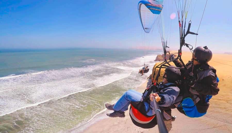 Paracas : Paragliding - Fly Like a Bird - Why the launch site changes