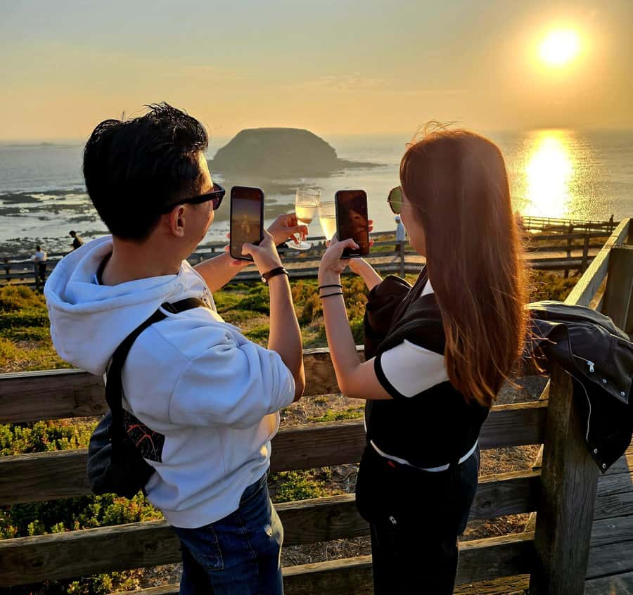 Phillip Island: Golden Hour Penguin Express Tour - Cowes gives you a short taste of island life