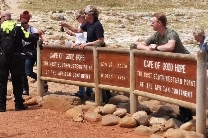 Private Cape of Good Hope Cape Point Penguin Kirstenbosch Tour. - Boulders Beach and the African penguins