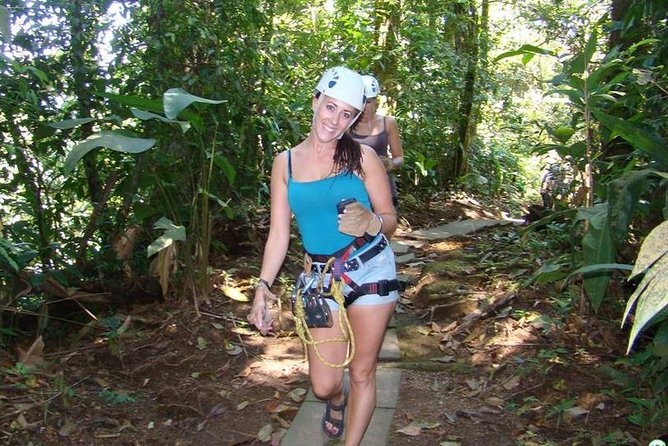 Private Full-Day Mindo Cloud Forest,Butterfly Farm, Chocolate Tour bird watching - Comfort, weather, and the return to Quito
