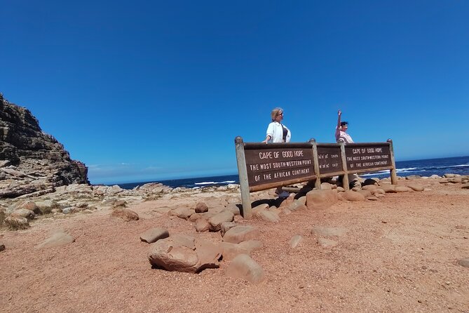 Private Tour : Cape of Good Hope,Penguin Colony& Muizenberg Beach - Key points at a glance