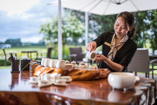 Private tour from Auckland - Waitomo Glowworm Caves, Zealong Tea & Kiwi Bird - Why the private format matters