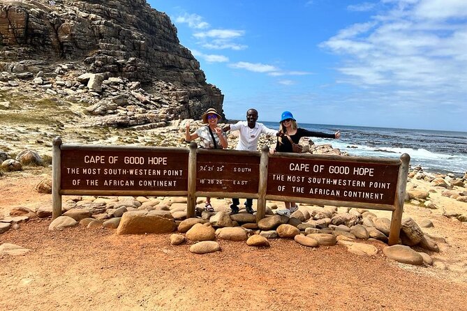 Private Tour: Table Mountain Boulder's Beach Penguin Cape Point - Table Mountain begins the day above Cape Town