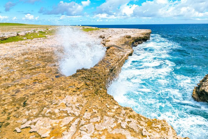 Private Transfer from VC Bird International Airport Antigua - Is $150 good value for your group?