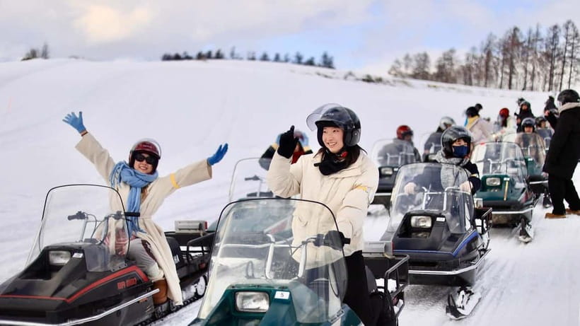 Sapporo Winter : Asahiyama Zoo (Penguin Fun & Snowmobile) - Shikisai-no-oka: snowy fields and optional snowmobiles