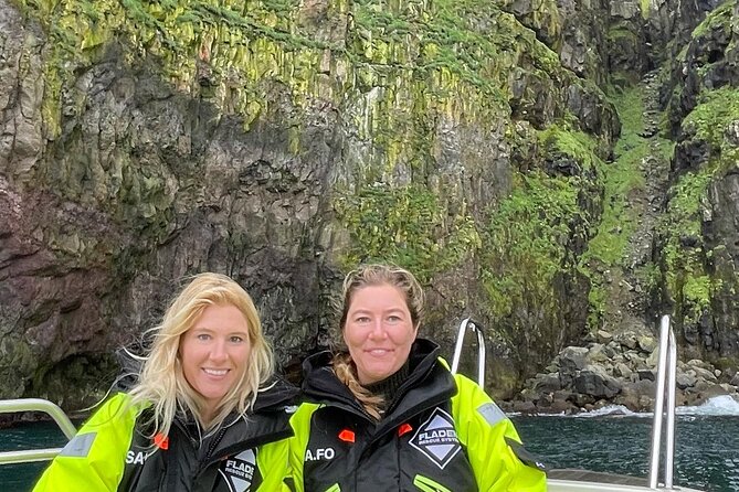 Sightseeing Around Nólsoy to see Puffins - What the small group adds