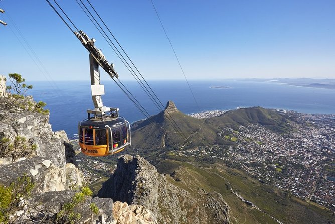 Table Mountain, Penguins, Cape of good hope and Stellenbosch tour - Table Mountain is the day’s essential ticket