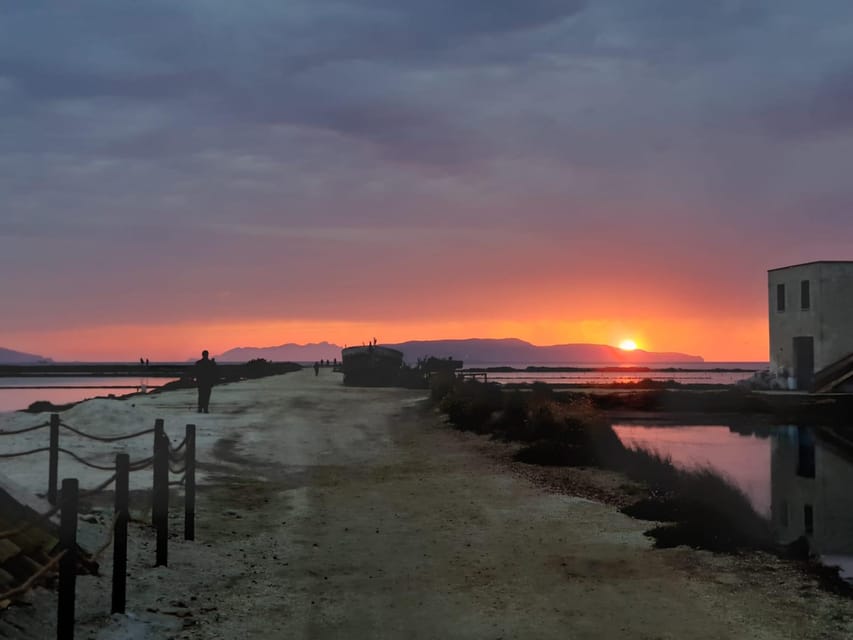 Trapani: Salt Pans Sunset Tour and Flamingo Way - Sunset over the Mediterranean