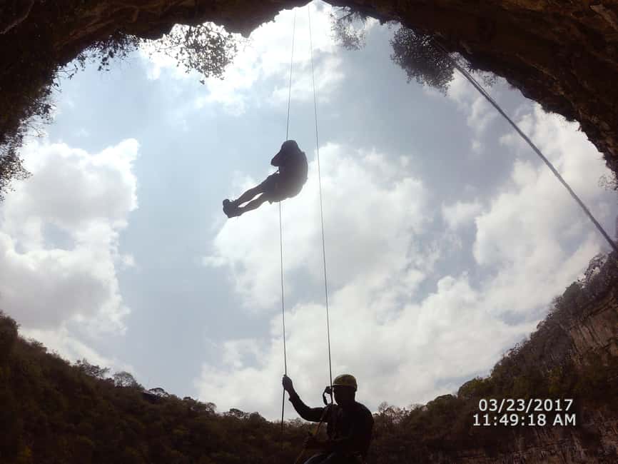 Tuxtla Gutiérrez: Sinkhole of Parrots Full-Day Rappel - What the $175 Price Really Covers