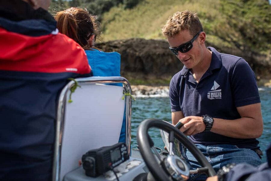 Vila Franca do Campo: Marine Life & Bird Watching & Islet Tour - What the crew adds to the experience